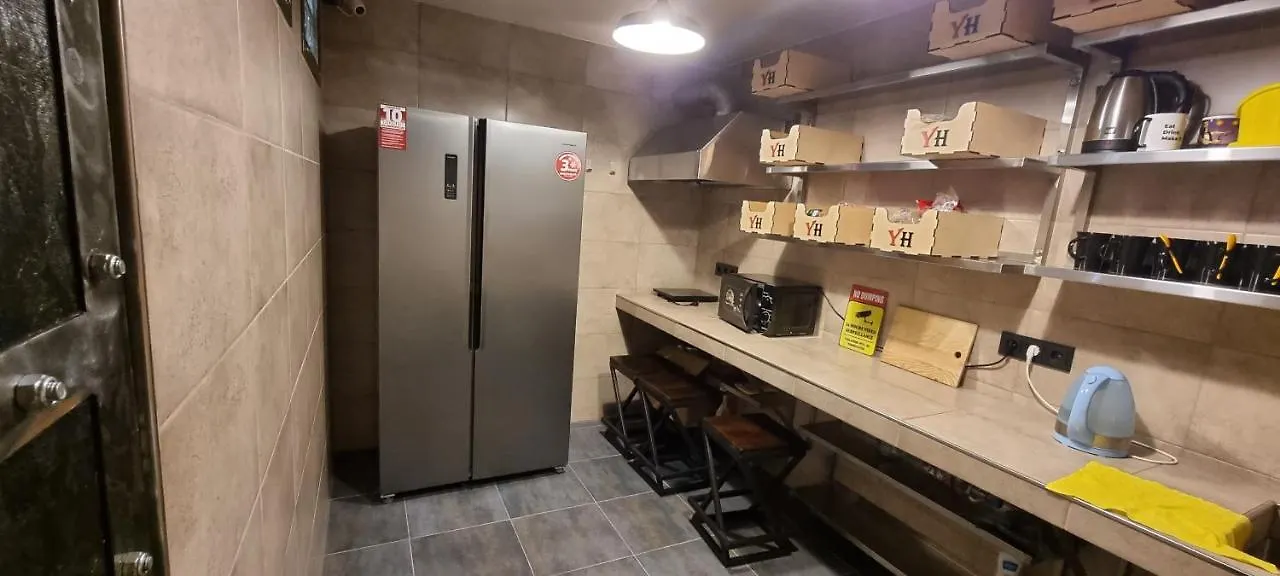 קייב Hostel Prison 0*,  אוקראינה