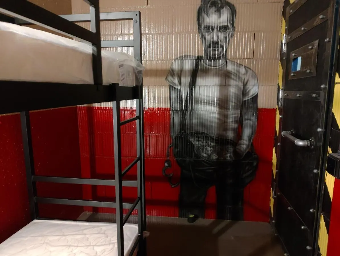 קייב Hostel Prison אוקראינה