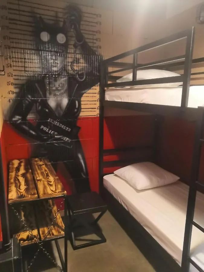 קייב Hostel Prison