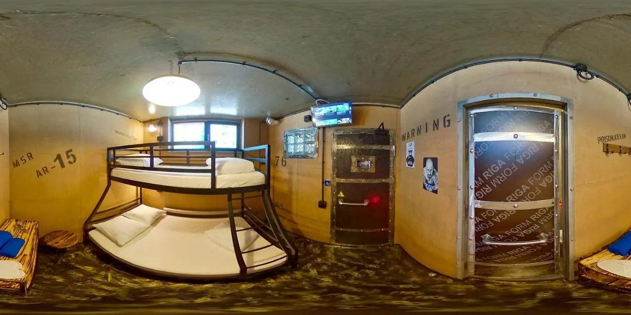 קייב Hostel Prison
